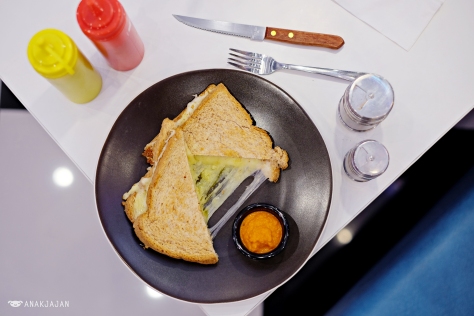 Grilled Cheese IDR 54.9k