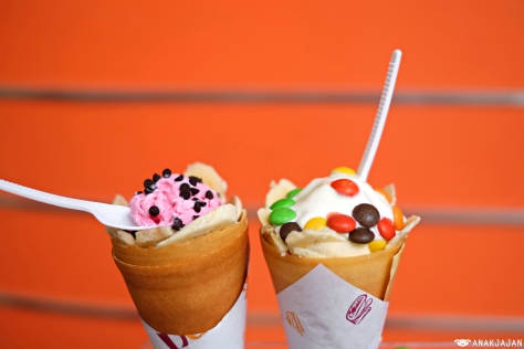 Ice Cream Crepes (2 Toppings) IDR 15.454